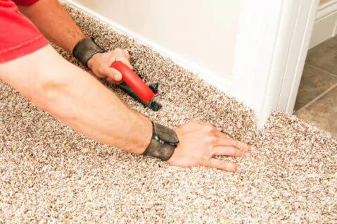 Carpet-laying work in the house